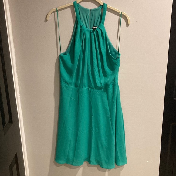 Express Turquoise Pleated Halter Top - Picture 2 of 3